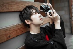 圈内爆料王源易烊千玺,揭秘娱乐圈的神秘兄弟情谊